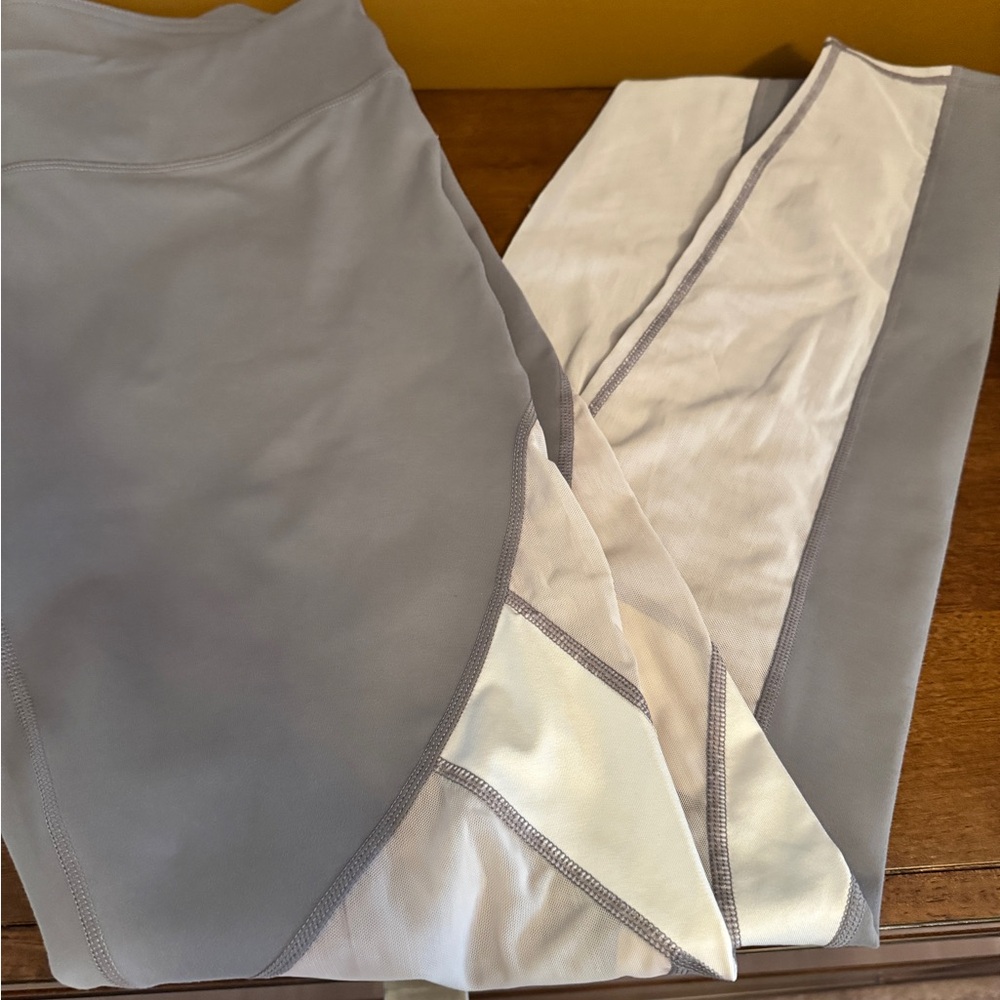 Fabletic Women’s Gray and Cream Active sheer panel Leggings